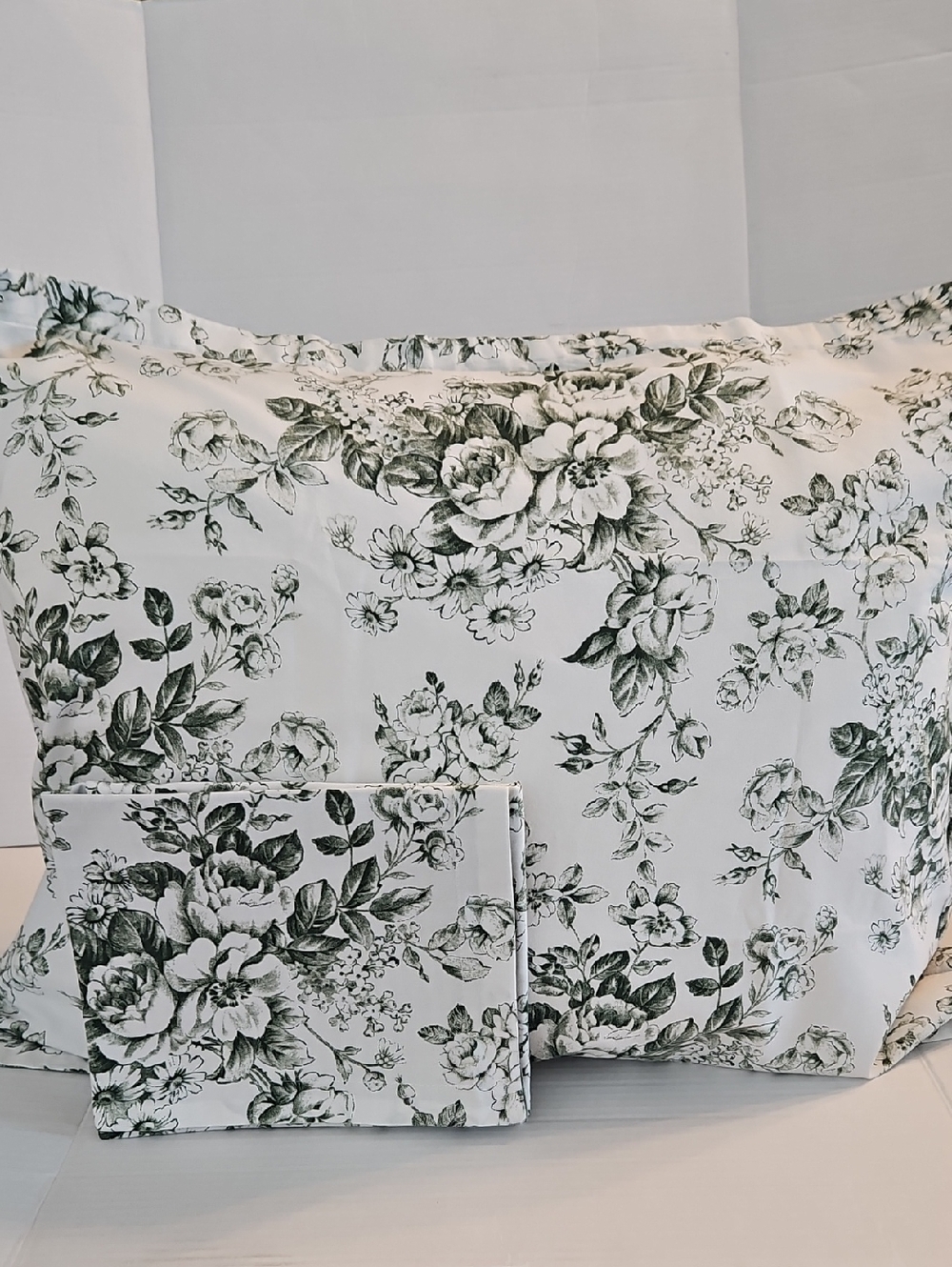 Laura Ashley White Green Botanical Floral Stripes Cotton Standard Pillow Shams